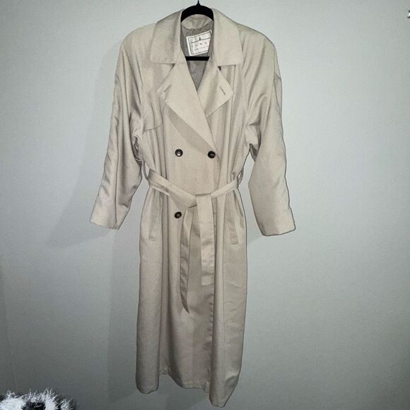 Vintage Towne by London Fog Trench Coat 12R Beige Late 80s Early 90s Belted Doub